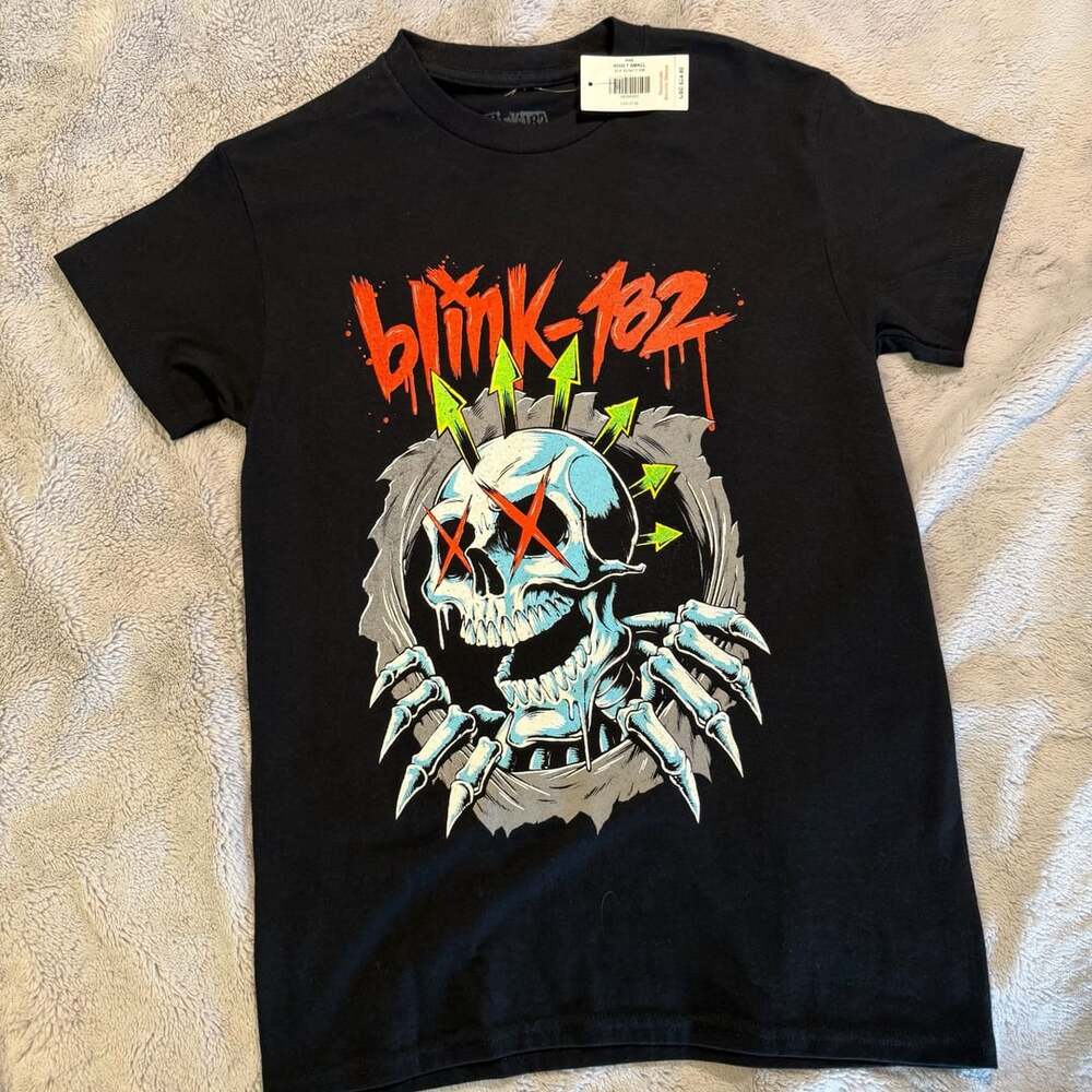 Blink-182 Six Arrow Skull Black T-Shirt Size Small